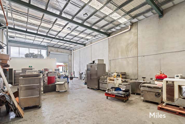 2/93 Mason Street Campbellfield VIC 3061 - Image 4