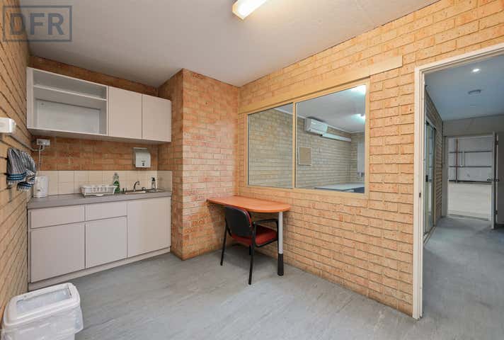 3/32 Beach Street Kwinana Beach WA 6167 - Image 22