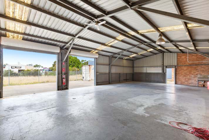 40 Lloyd George Grove Tanilba Bay NSW 2319 - Image 5