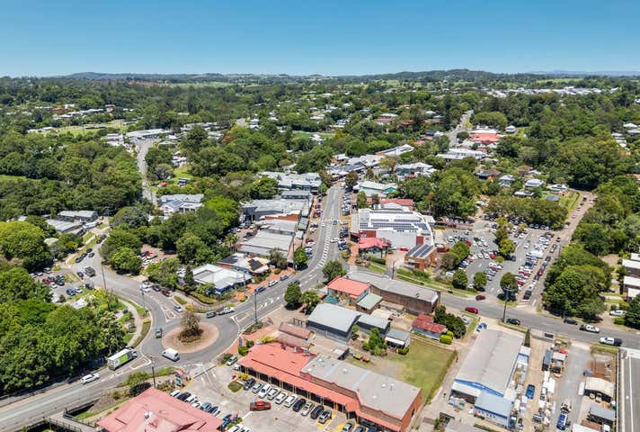 10 Maple Street Maleny QLD 4552 - Image 6