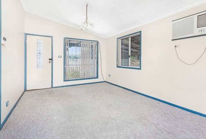 10 Casuarina Street Oak Flats NSW 2529 - Image 8