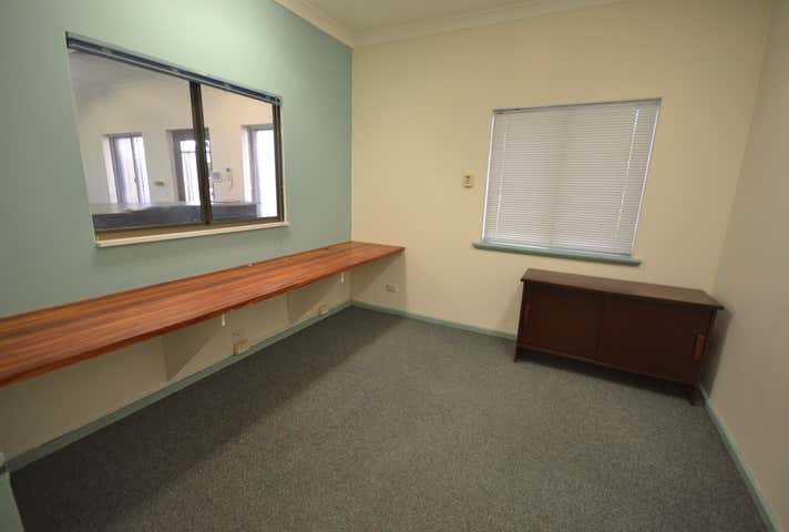 7 Mallard Way Cannington WA 6107 - Image 5