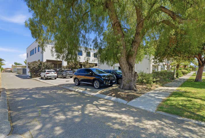 Units 1-2, 39 King George Street Innaloo WA 6018 - Image 30