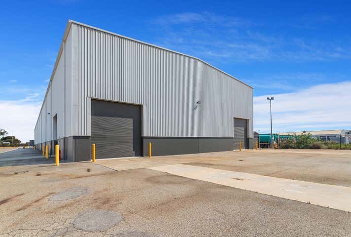 395 Mandurah Road East Rockingham WA 6168 - Image 9