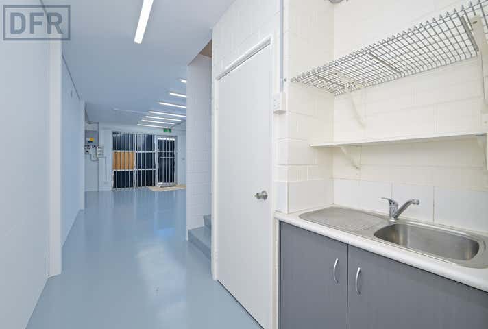 4/84 Barberry Way Bibra Lake WA 6163 - Image 18