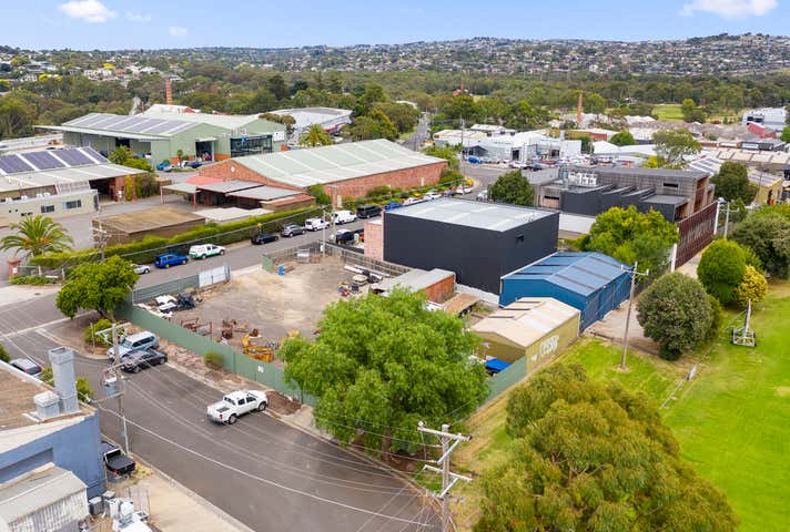 10 & 12 Riversdale Road Newtown VIC 3220 - Image 8