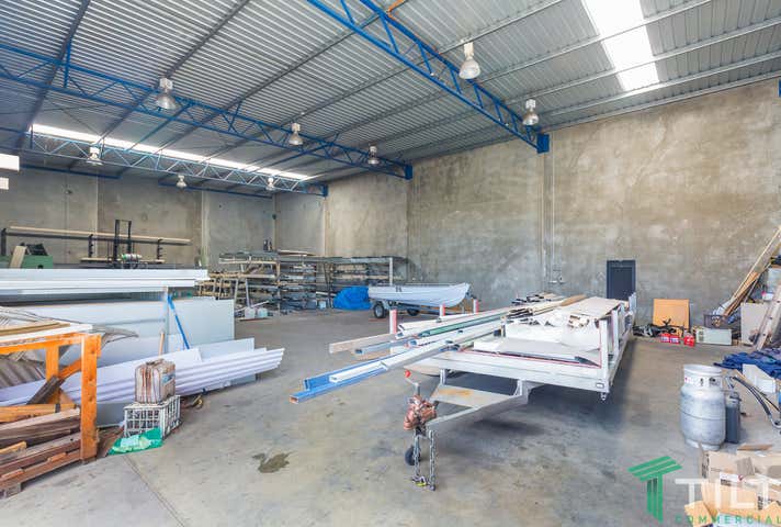 1/16 Kalmia Road Bibra Lake WA 6163 - Image 10