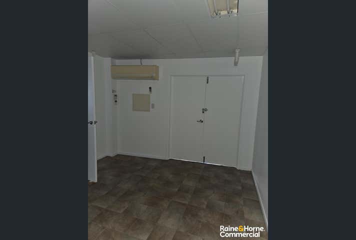 Shop 2, 26 Evans Avenue North Mackay QLD 4740 - Image 8
