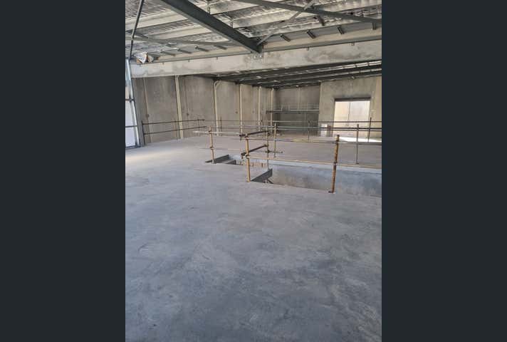 Unit 1, 53 Barley Place Canning Vale WA 6155 - Image 6