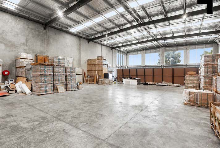 1/12 Makland Drive Derrimut VIC 3026 - Image 3