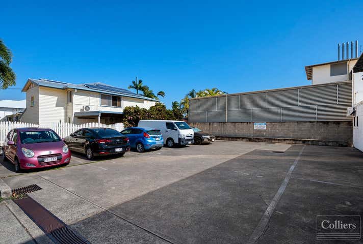 2/238 Charters Towers Road Hermit Park QLD 4812 - Image 9