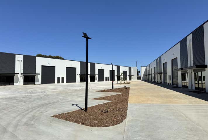 4 Trimmer Road Elizabeth South SA 5112 - Image 1