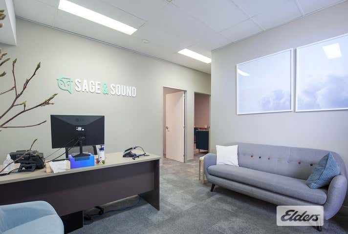 2/211 Logan Road Woolloongabba QLD 4102 - Image 2