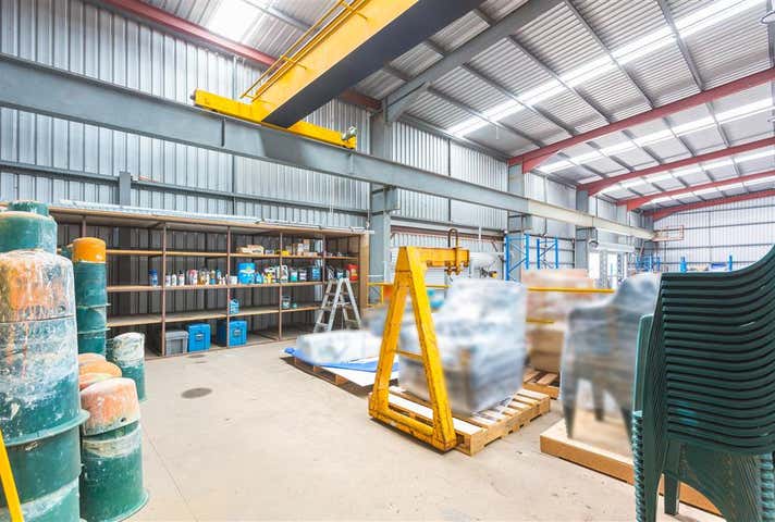 35 Kimmer Place Queens Park WA 6107 - Image 10