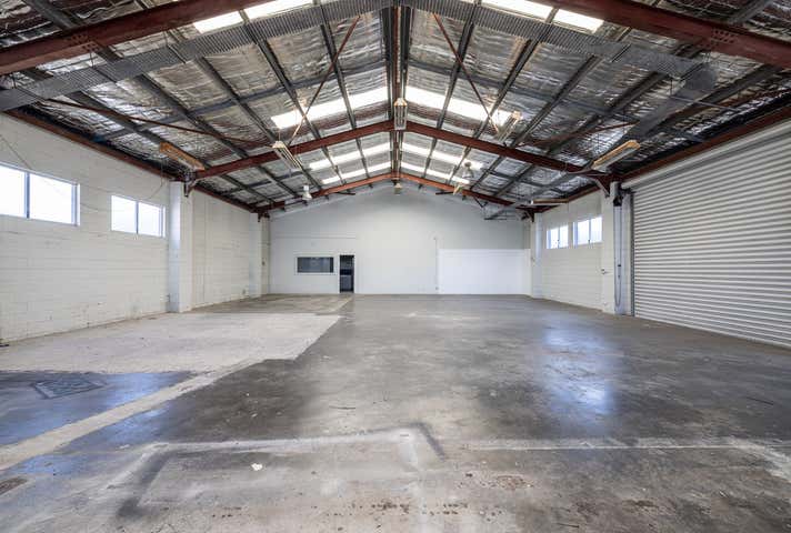 2/37 Upton Street Bundall QLD 4217 - Image 4