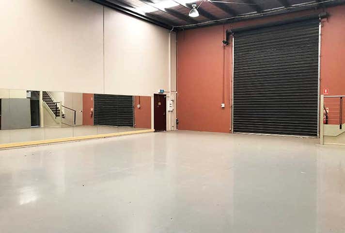 1/8 Elm Park Drive Hoppers Crossing VIC 3029 - Image 3