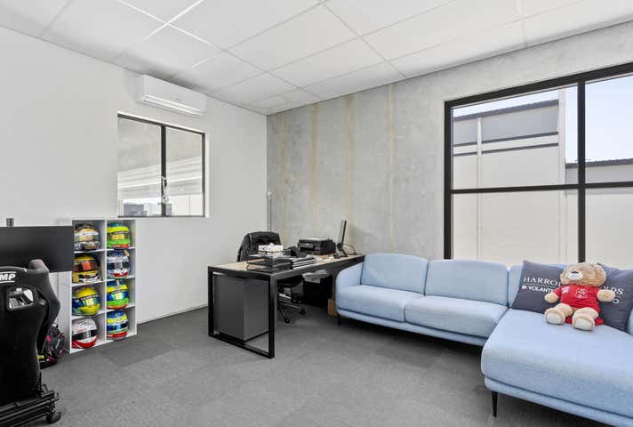 Unit 4 2 Inventory Court Arundel QLD 4214 - Image 10