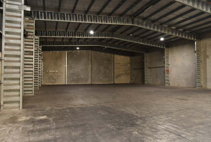 88-90 Crocodile Crescent Mount St John QLD 4818 - Image 10