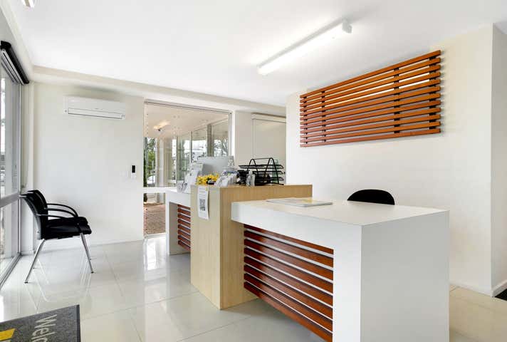 1&2, 30 Ferguson Avenue Bongaree QLD 4507 - Image 4