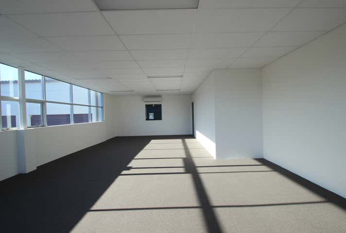 3/3 Hargraves Avenue Albion Park Rail NSW 2527 - Image 5