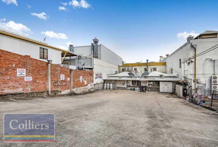 1/241 Flinders Street Townsville City QLD 4810 - Image 9