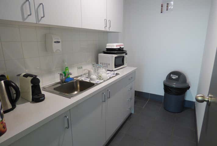 7 Phoenix Court Braeside VIC 3195 - Image 9