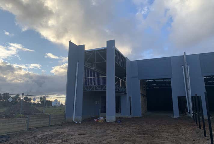 1-4, 20-24 Rockfield Way Ravenhall VIC 3023 - Image 3