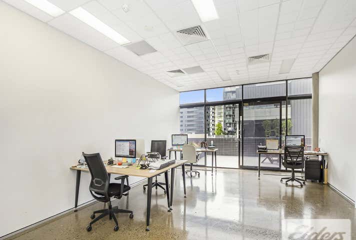 4 Kyabra Street Newstead QLD 4006 - Image 3
