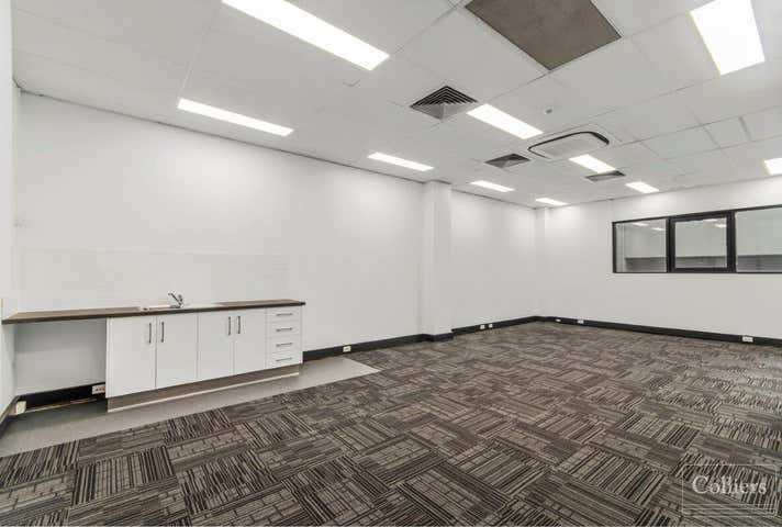 22 Walker Street Townsville City QLD 4810 - Image 17