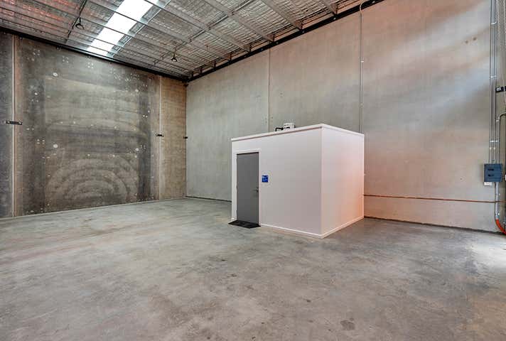 10/4 Curtiss Close Tamworth NSW 2340 - Image 4