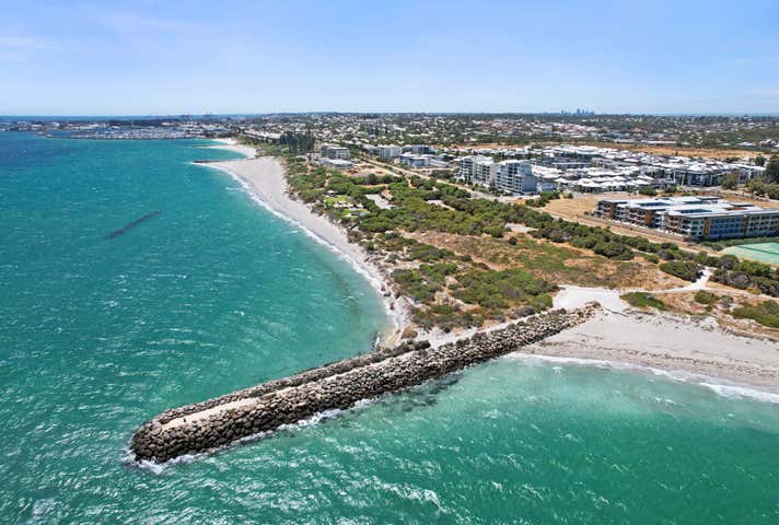 16 Garston Way North Coogee WA 6163 - Image 7