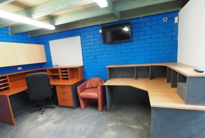 Unit 4, 14 Dellamarta Rd Wangara WA 6065 - Image 11