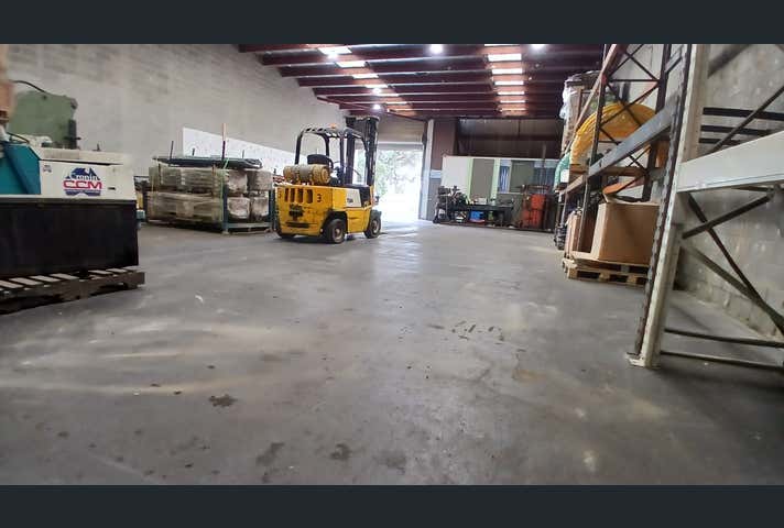 76 Barry Street Bayswater VIC 3153 - Image 2