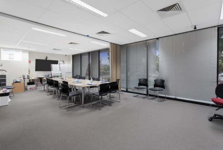 4/40 Montclair Avenue Glen Waverley VIC 3150 - Image 5