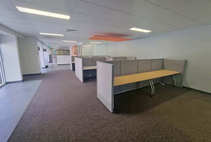 3 Glenelg Avenue Mermaid Beach QLD 4218 - Image 4