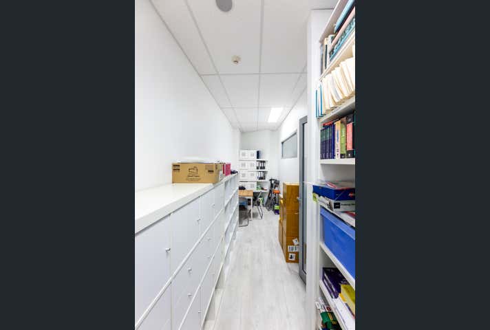 2/220 Varsity Parade Varsity Lakes QLD 4227 - Image 6