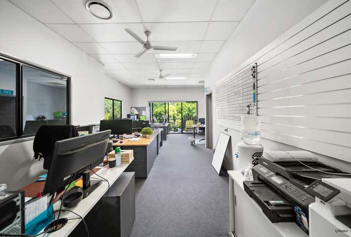 4/1 Crown Court Varsity Lakes QLD 4227 - Image 8