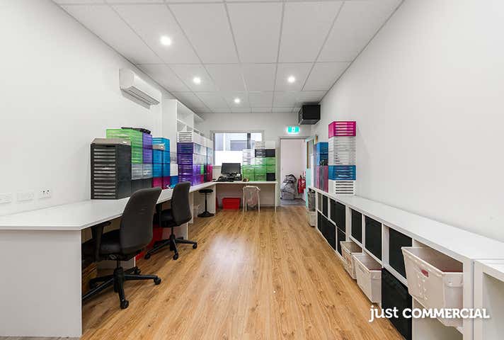 17 Aspen Circuit Springvale VIC 3171 - Image 2