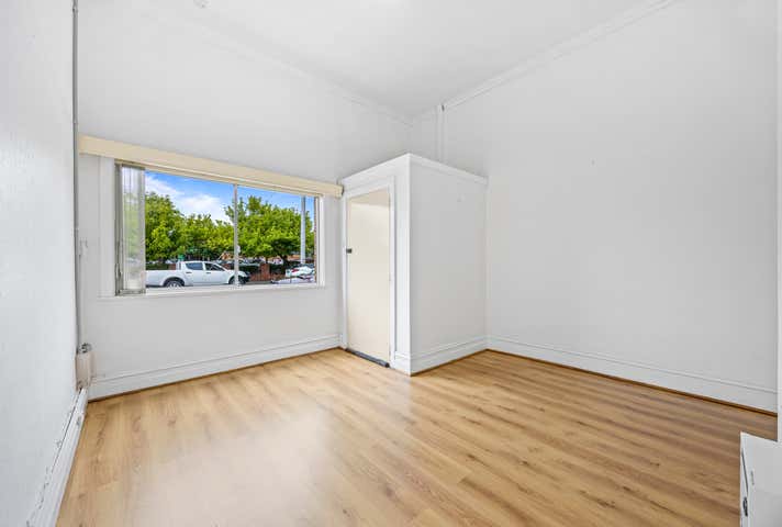 6 Jennings Street Kyneton VIC 3444 - Image 3