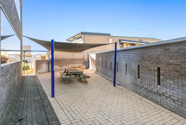 35 Peel Road O'Connor WA 6163 - Image 28