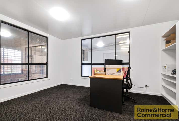 2/12 Lathe Street Virginia QLD 4014 - Image 3