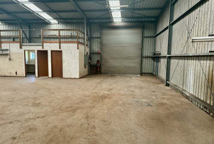 13 Tathra Street West Gosford NSW 2250 - Image 6