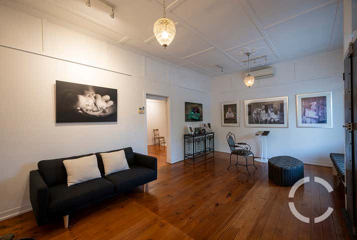 137 Cavendish Road Coorparoo QLD 4151 - Image 9