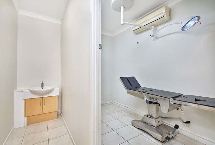 4/471-475 Varley Street Yorkeys Knob QLD 4878 - Image 4