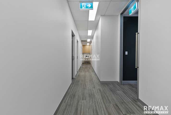 803 Creek Road Carindale QLD 4152 - Image 15