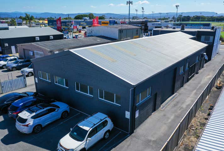 2/37 Upton Street Bundall QLD 4217 - Image 7