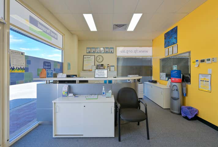 2/3 Goddard Street Rockingham WA 6168 - Image 9