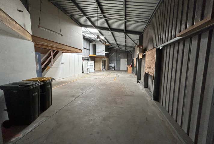 3/76 Elizabeth Street Urangan QLD 4655 - Image 4