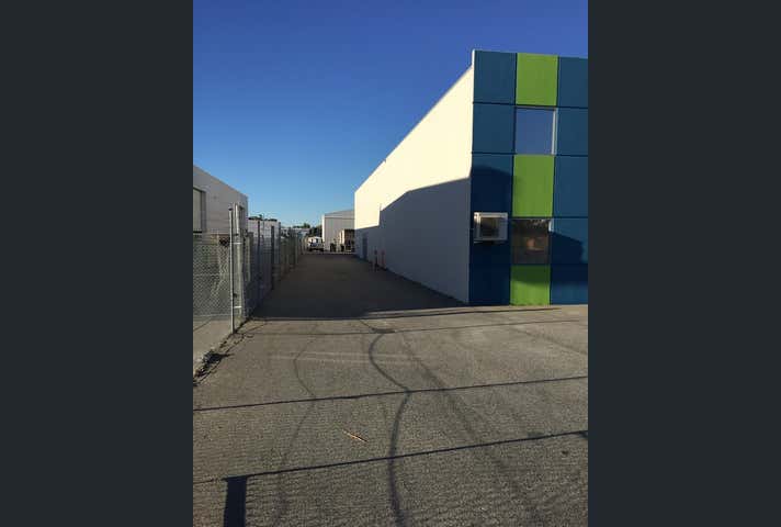 Unit 1, 32 Bannick Court Canning Vale WA 6155 - Image 3