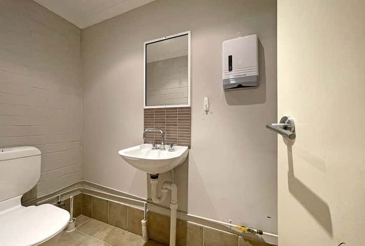 Unit 4, 63 Oxleigh Drive Malaga WA 6090 - Image 6